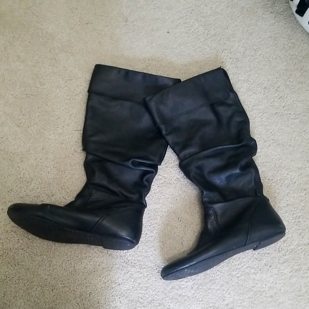 Black boots